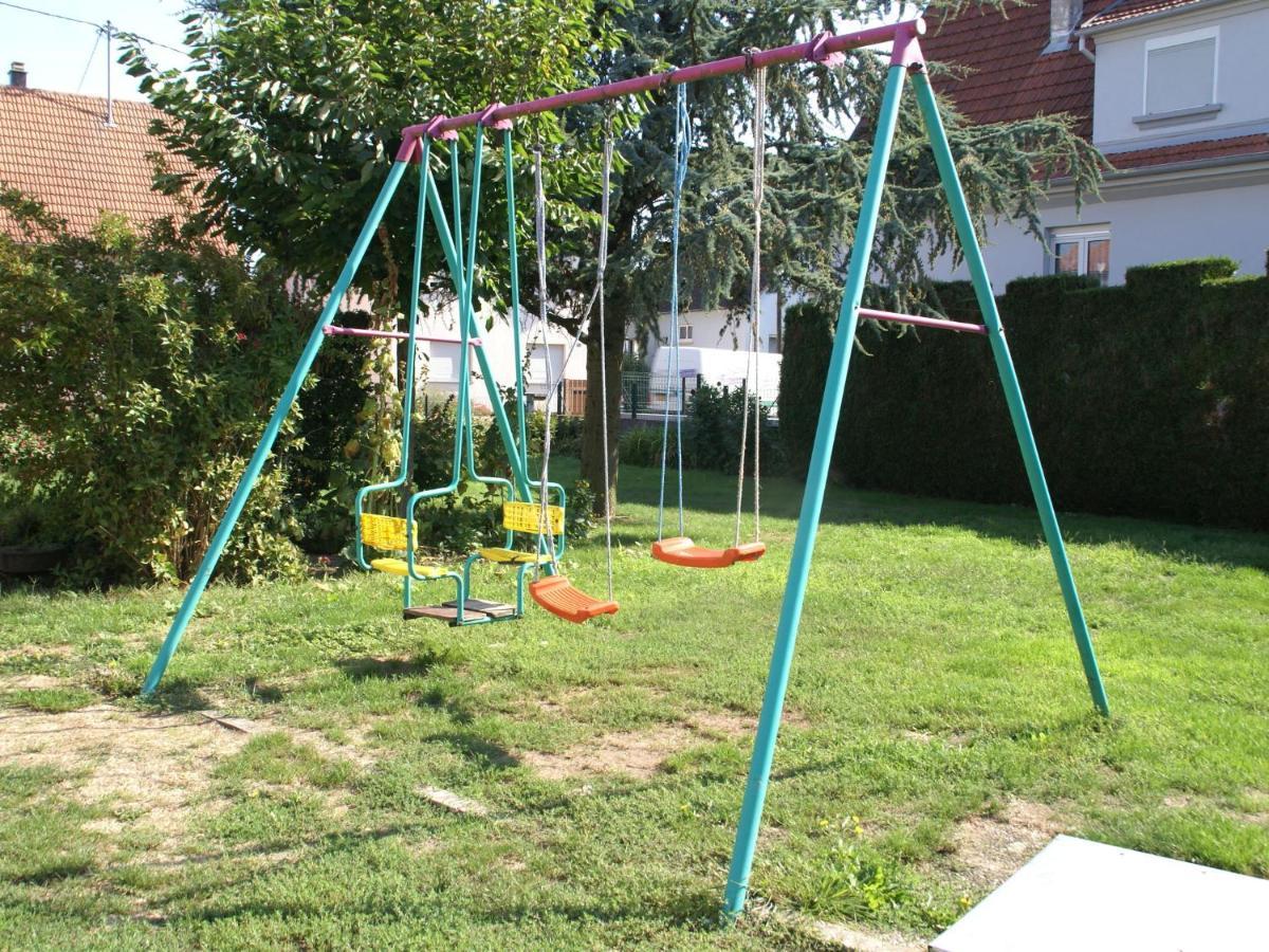 Cosy Holiday Home In Schleithal With Garden Kültér fotó