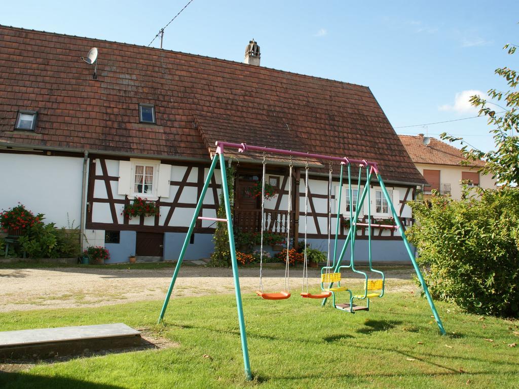 Cosy Holiday Home In Schleithal With Garden Kültér fotó